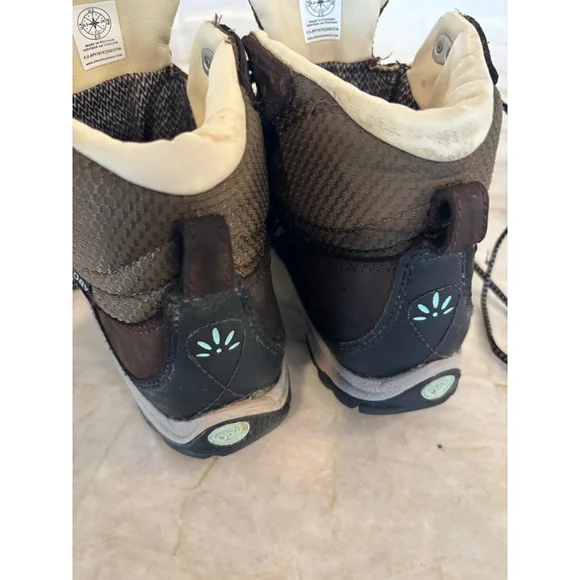 Women's Oboz Lace Up Boots 7.5 Brown Beige - Picture 7 of 9